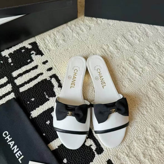 Classic Elegant White Bow-Embellished Sandals