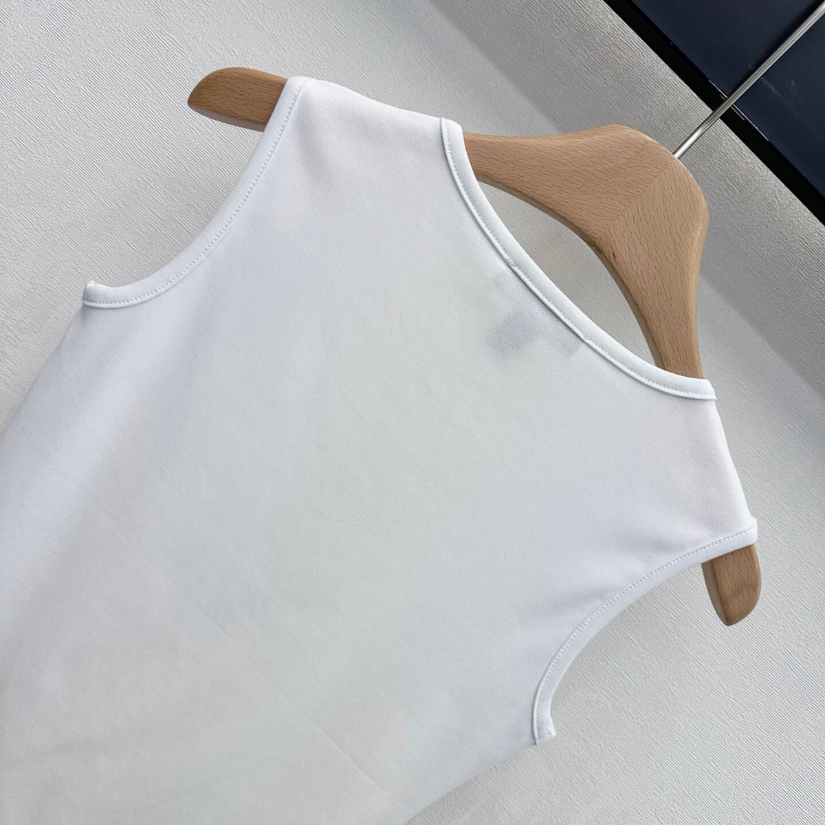 Ruffle Hem Sleeveless Tank Top