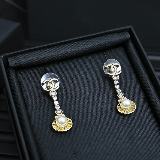 Fashion Shell Tassel Earrings