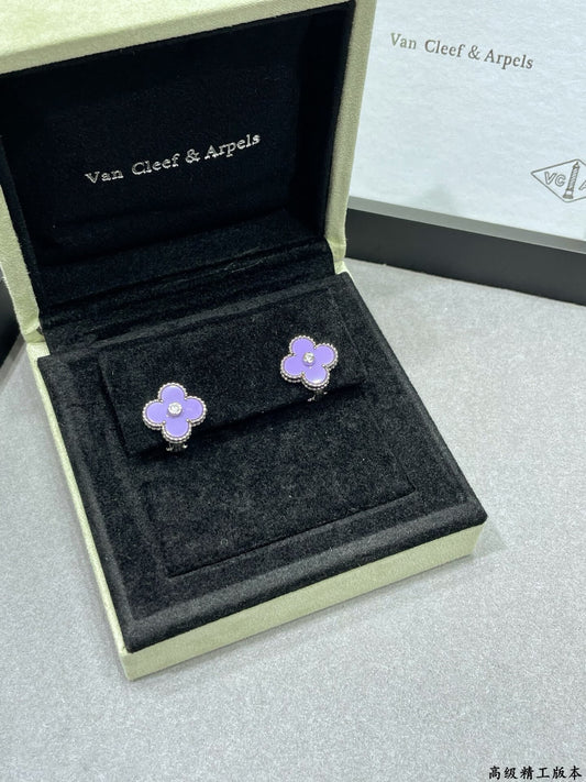 Minimalist Amethyst Clover Studs
