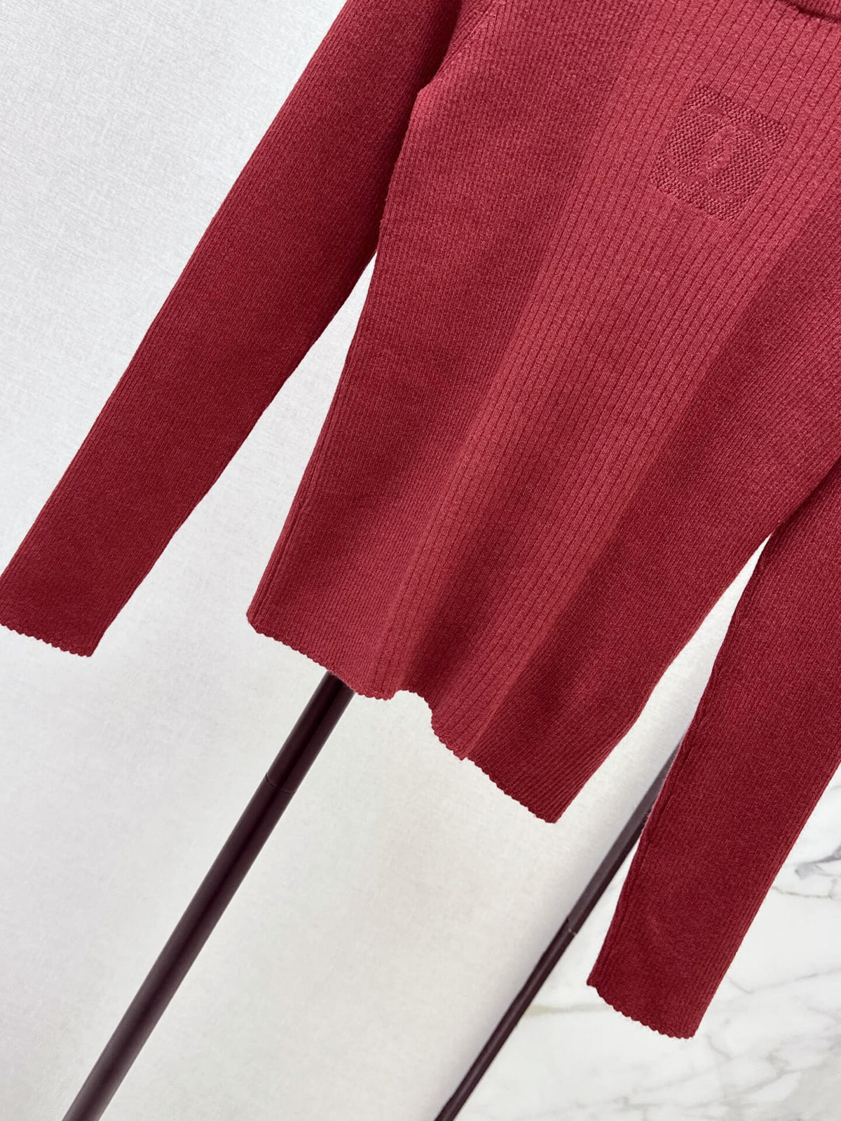 Slim Fit Long Sleeve Knit Top