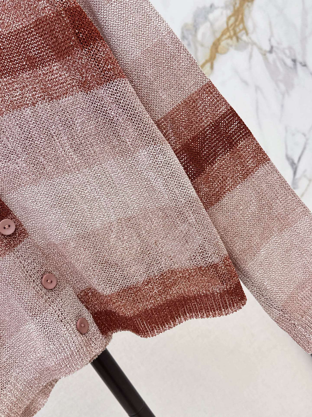 Loose Breath Gradient Knit Top