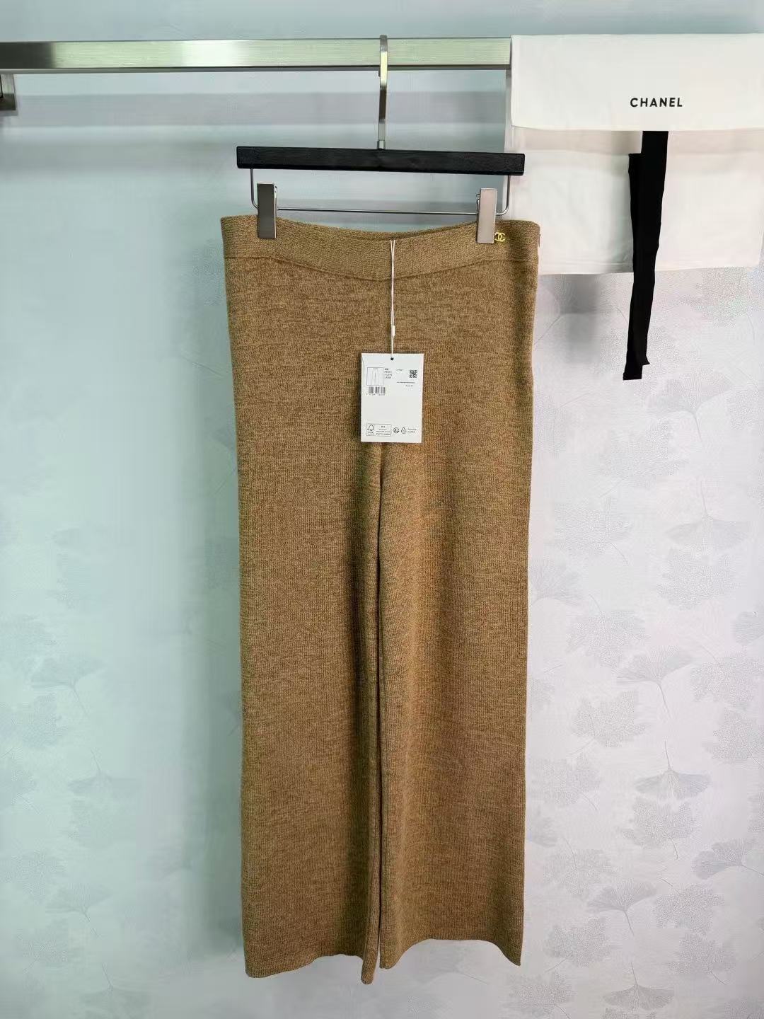 Retro Knit Vest & Wide-Leg Pants Set