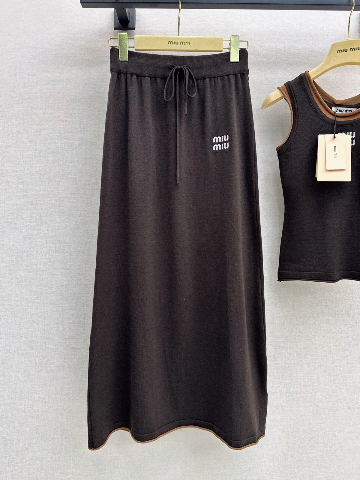 Contrast Trim Logo Tank and Midi Skirt Set