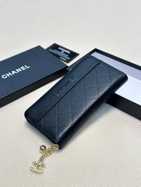 Portable Pendant Storage Wallet