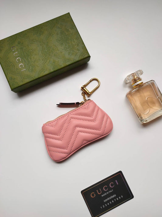 Zigzag Stitch Small Organizer Wallet