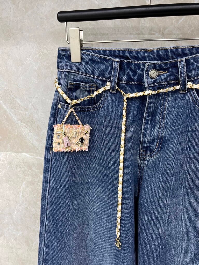 Chain Belt Decor High Waist Wide Leg Jeans