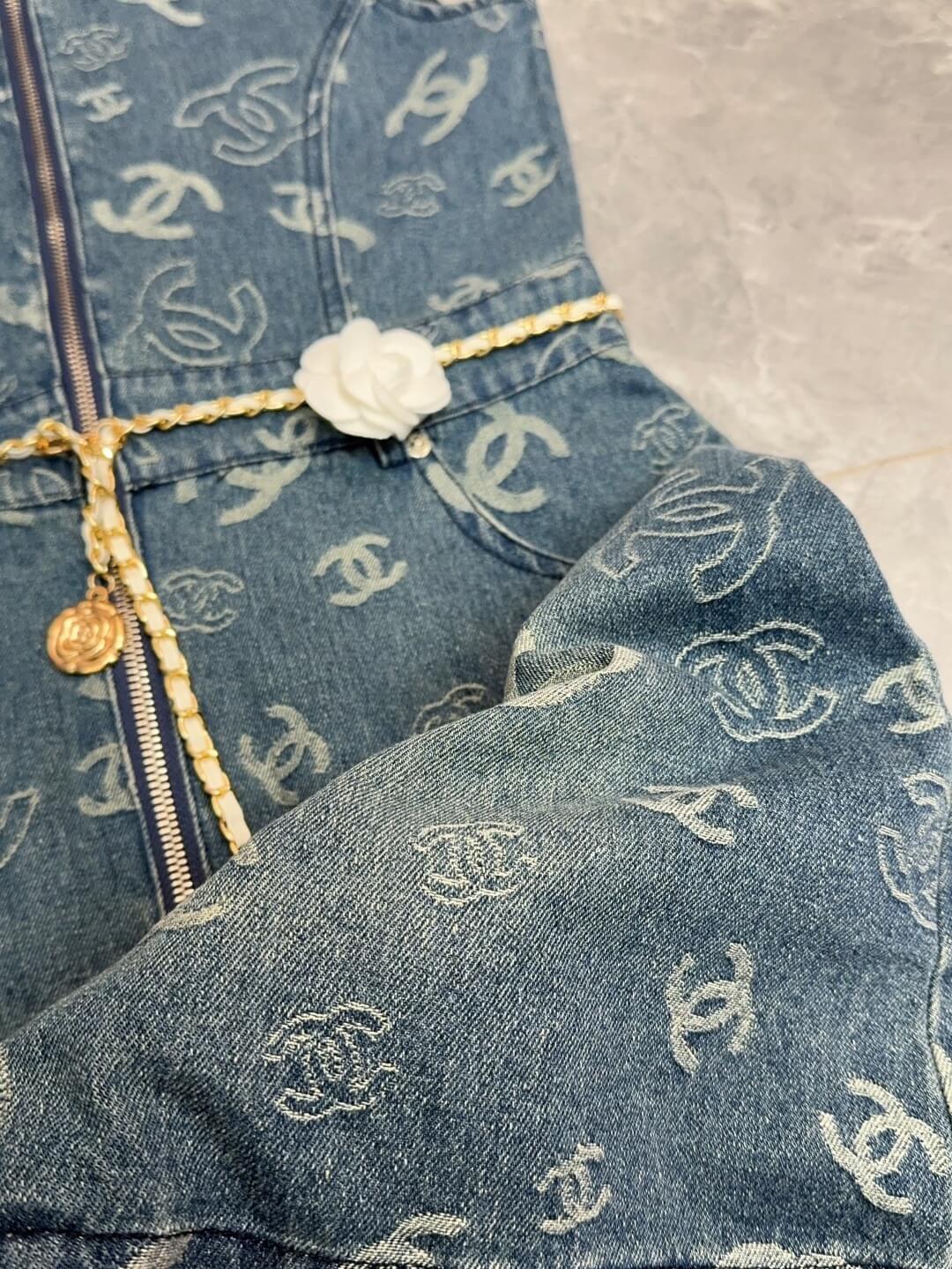 Sleeveless Zip Jean Dress