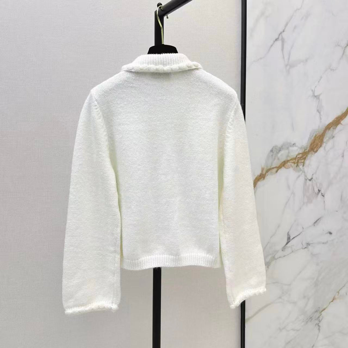 Elegant Collared Knit Cardigan
