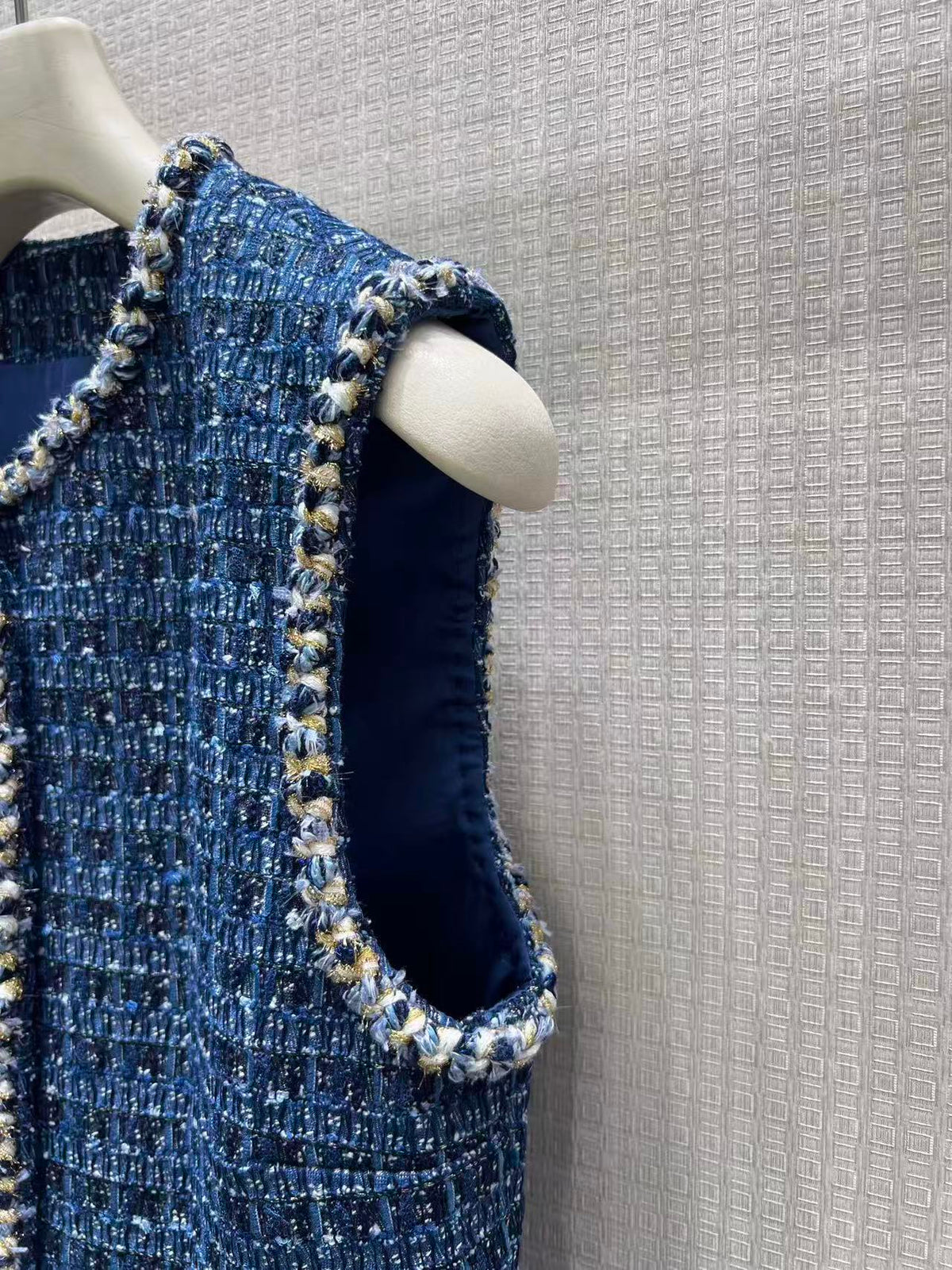 Mixed Yarn Openwork Blue Vest
