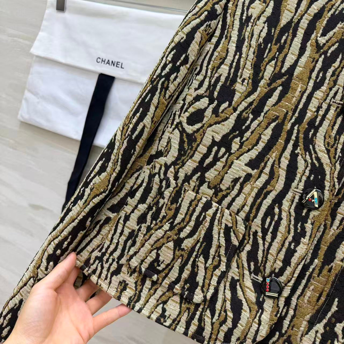 Woven Textured Leopard Short Jacket
