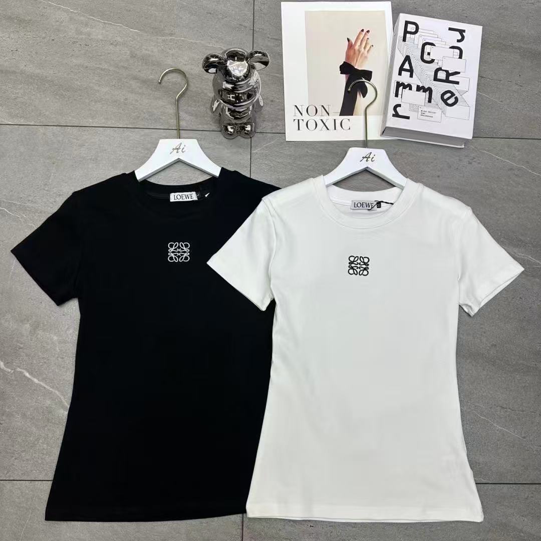 Fitted Solid T-Shirt