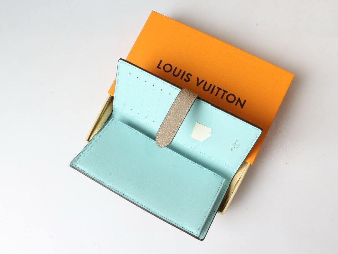 Textured Metal-Buckled Long Wallet