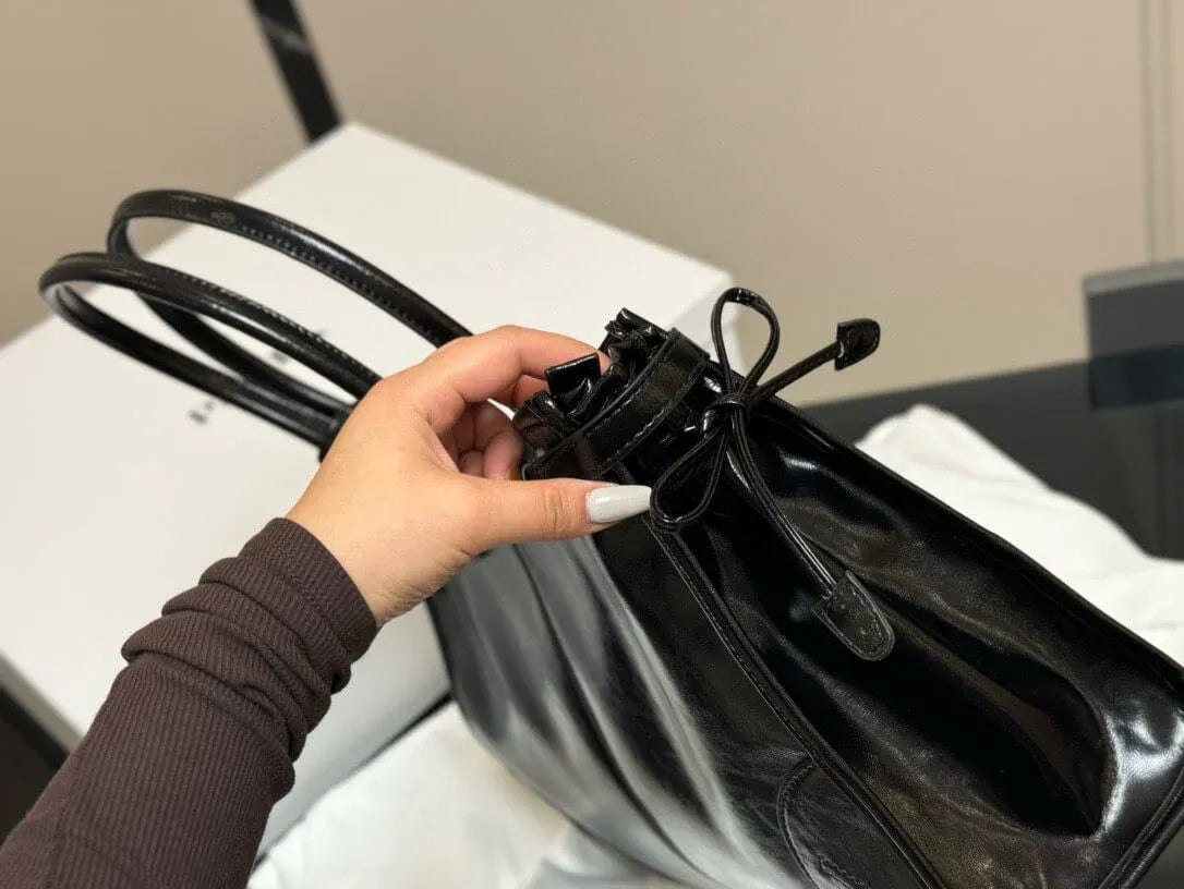 Vintage Glossy Triangle  Handbag