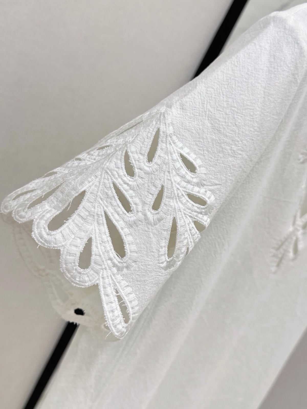 Scalloped Cutwork Hem Shift Dress