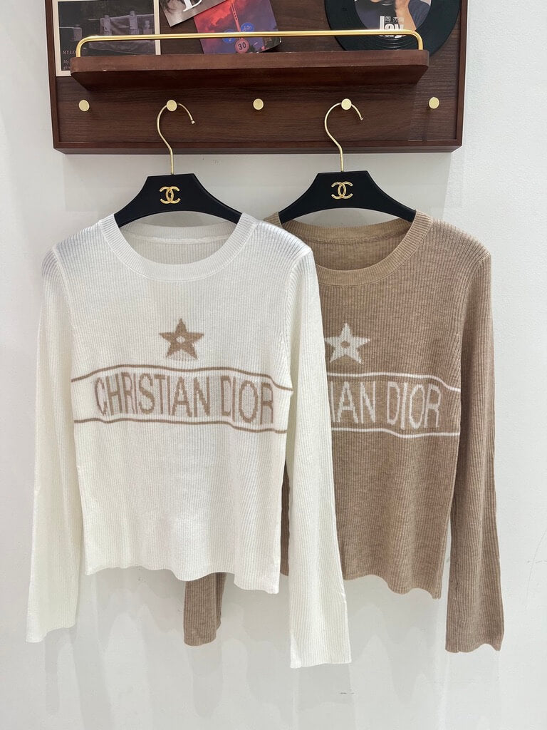 Contrast Logo Thin Ribbed Long Sleeve