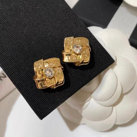 Rhombus Round Crystal Earrings
