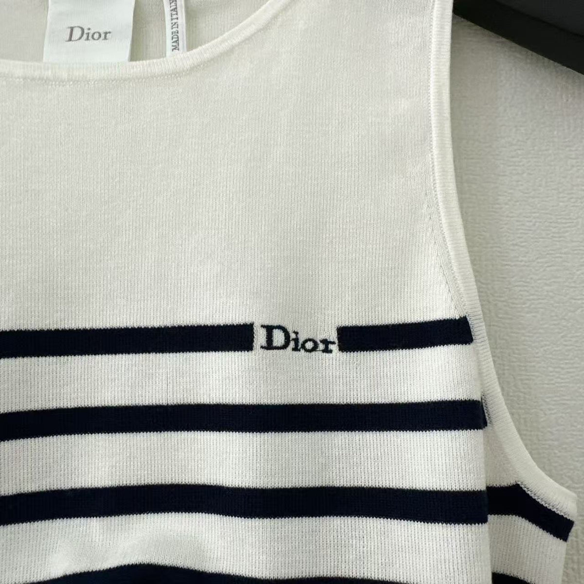 Partial Stripe Round Neck Vest