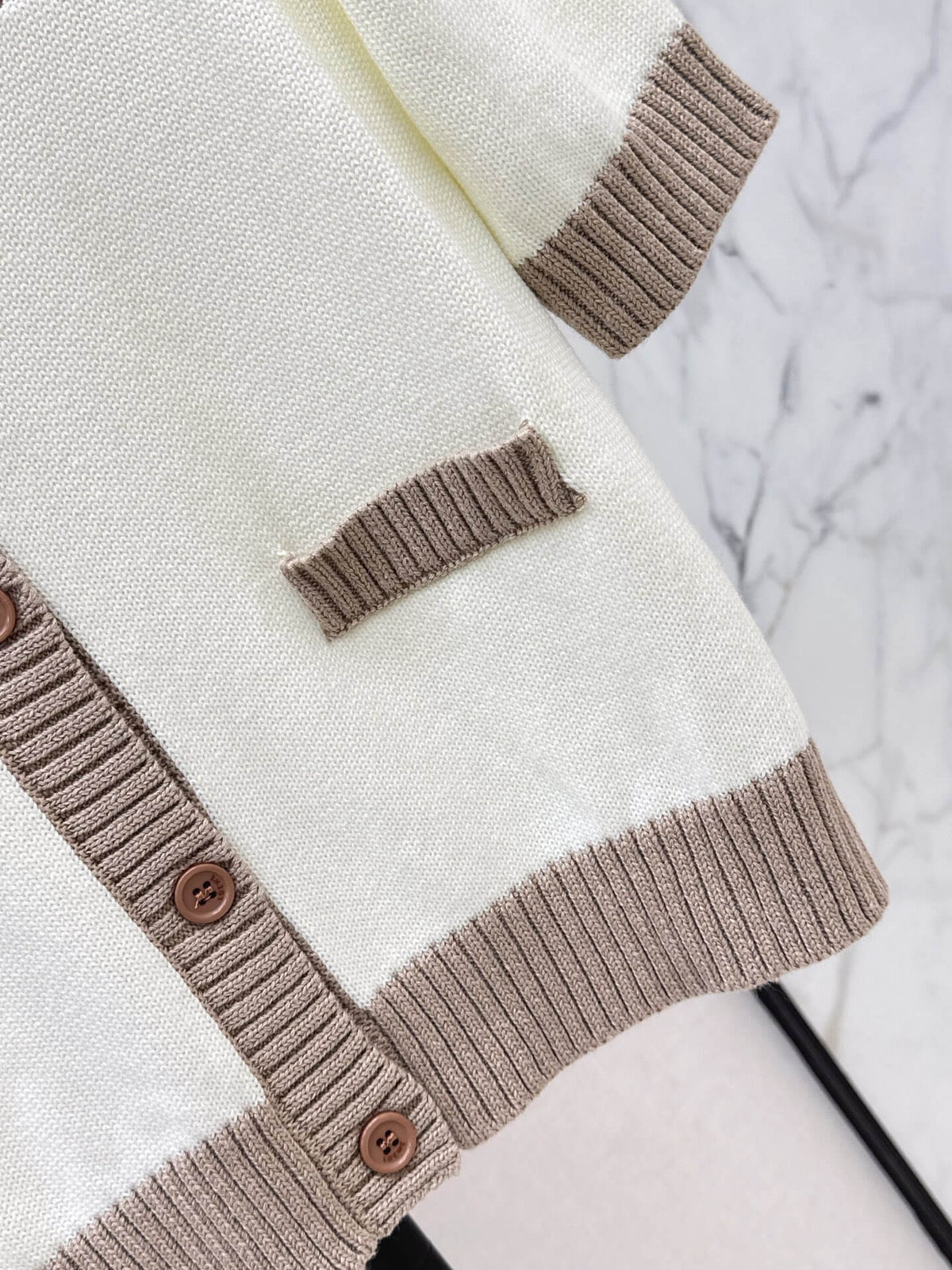 Contrast Rib Half Sleeve Cardigan
