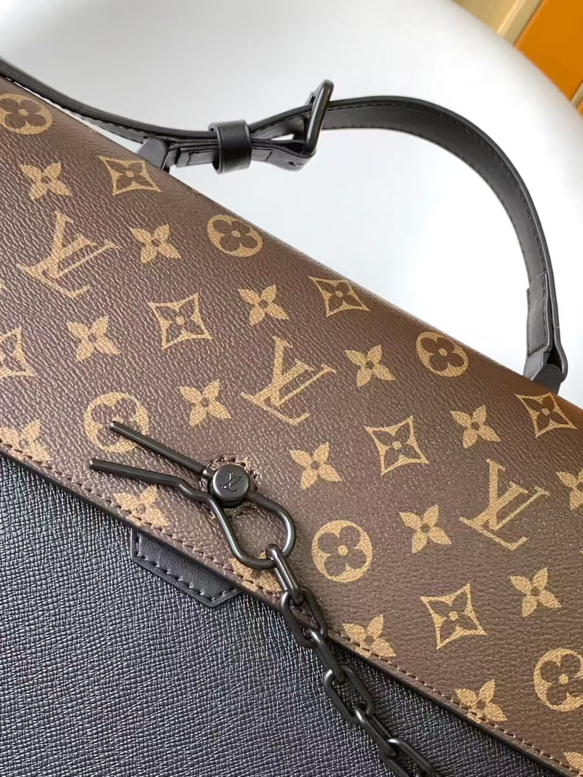 Timeless Leather Business Bag