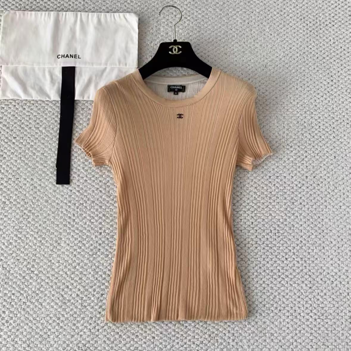 Ribbed Knit Short Sleeve