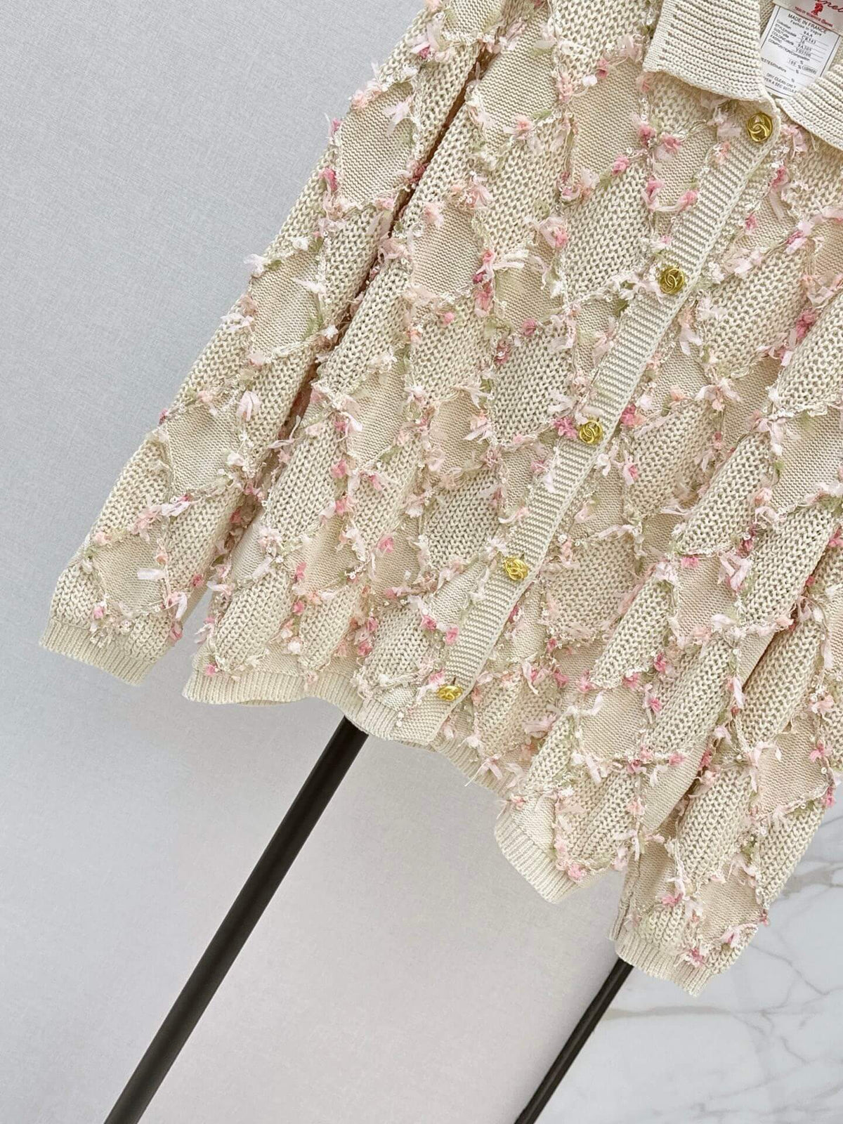 Diamond Ribbon Collared Knit Cardigan