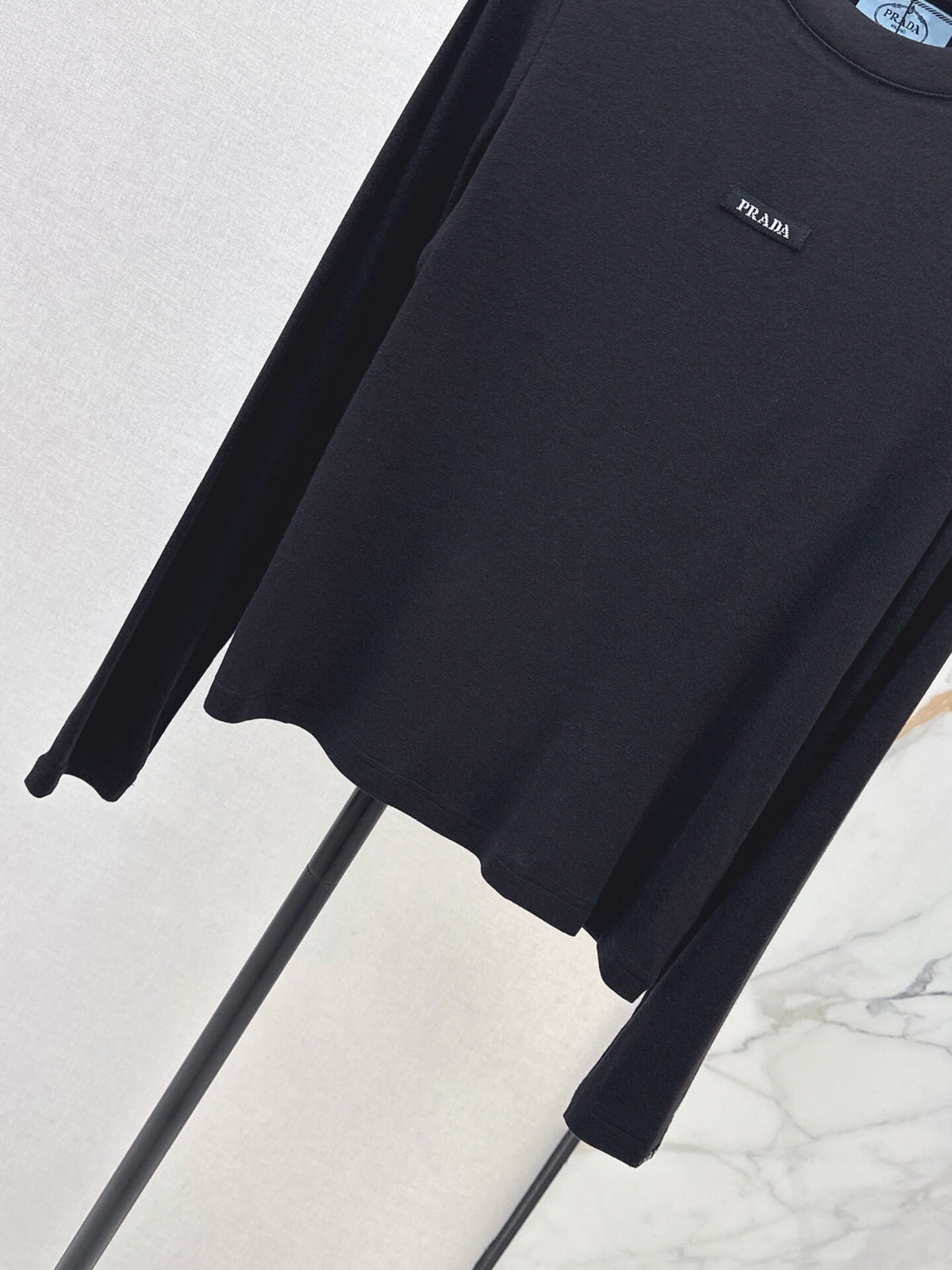 Cropped Label Basic Long Sleeve Tee