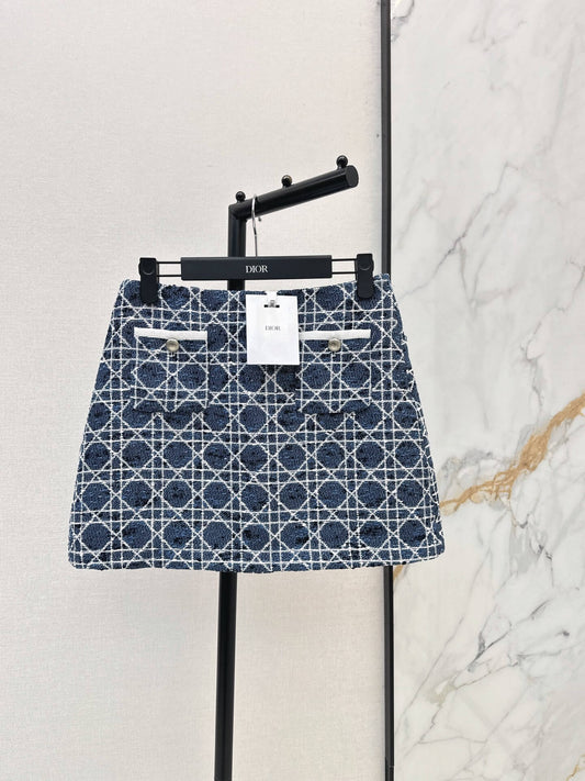 Jacquard Pattern Double Pocket Skirt