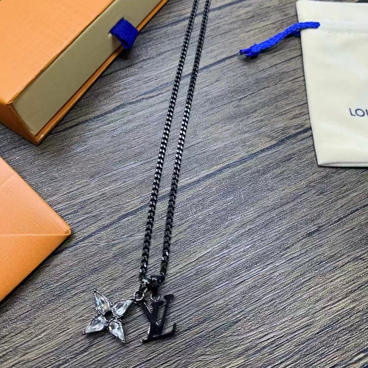 Black Silver Classic Necklace