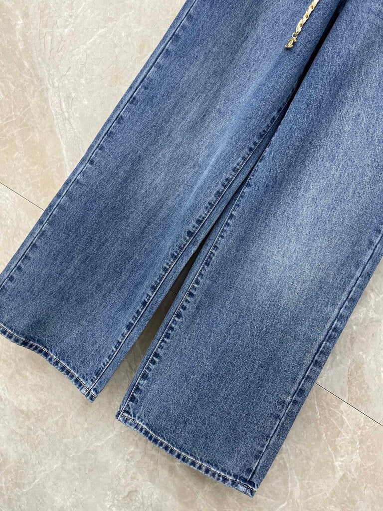 Chain Belt Decor High Waist Wide Leg Jeans