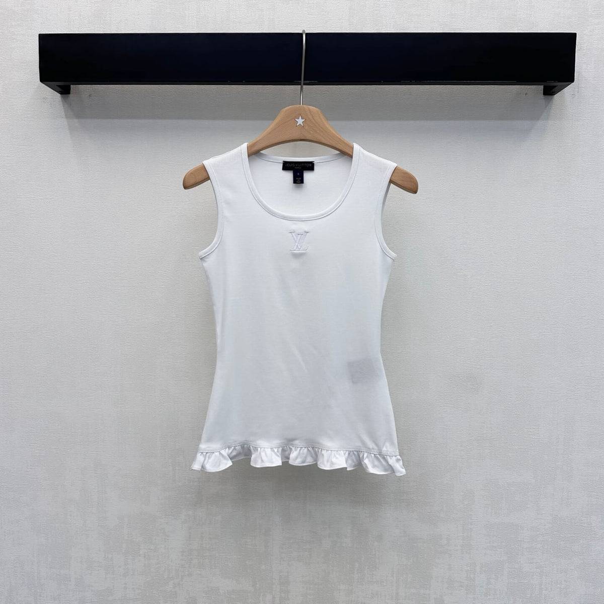 Ruffle Hem Sleeveless Tank Top