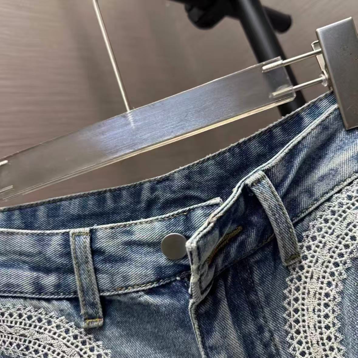 Symmetrical Pocket Embroidery Jeans