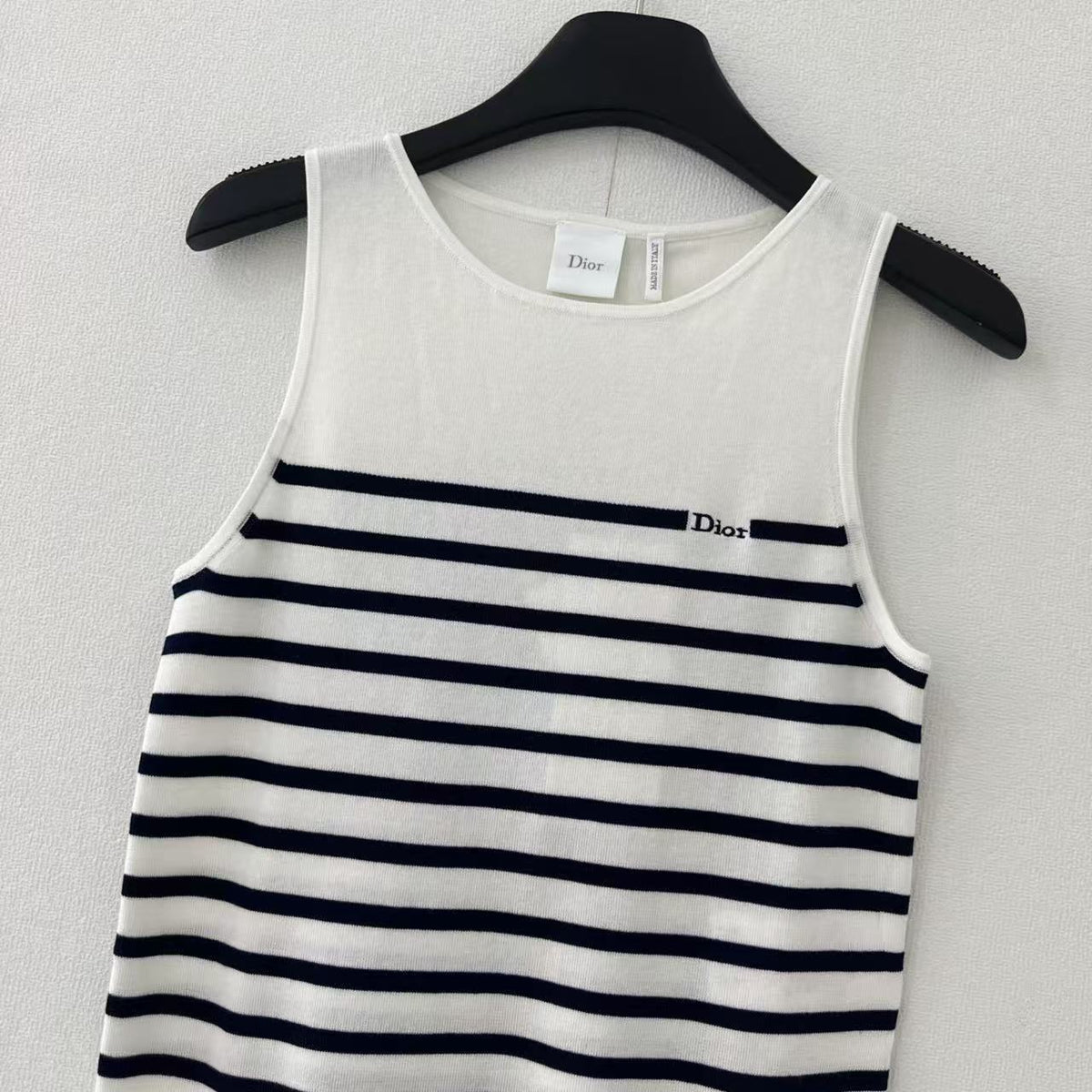 Partial Stripe Round Neck Vest