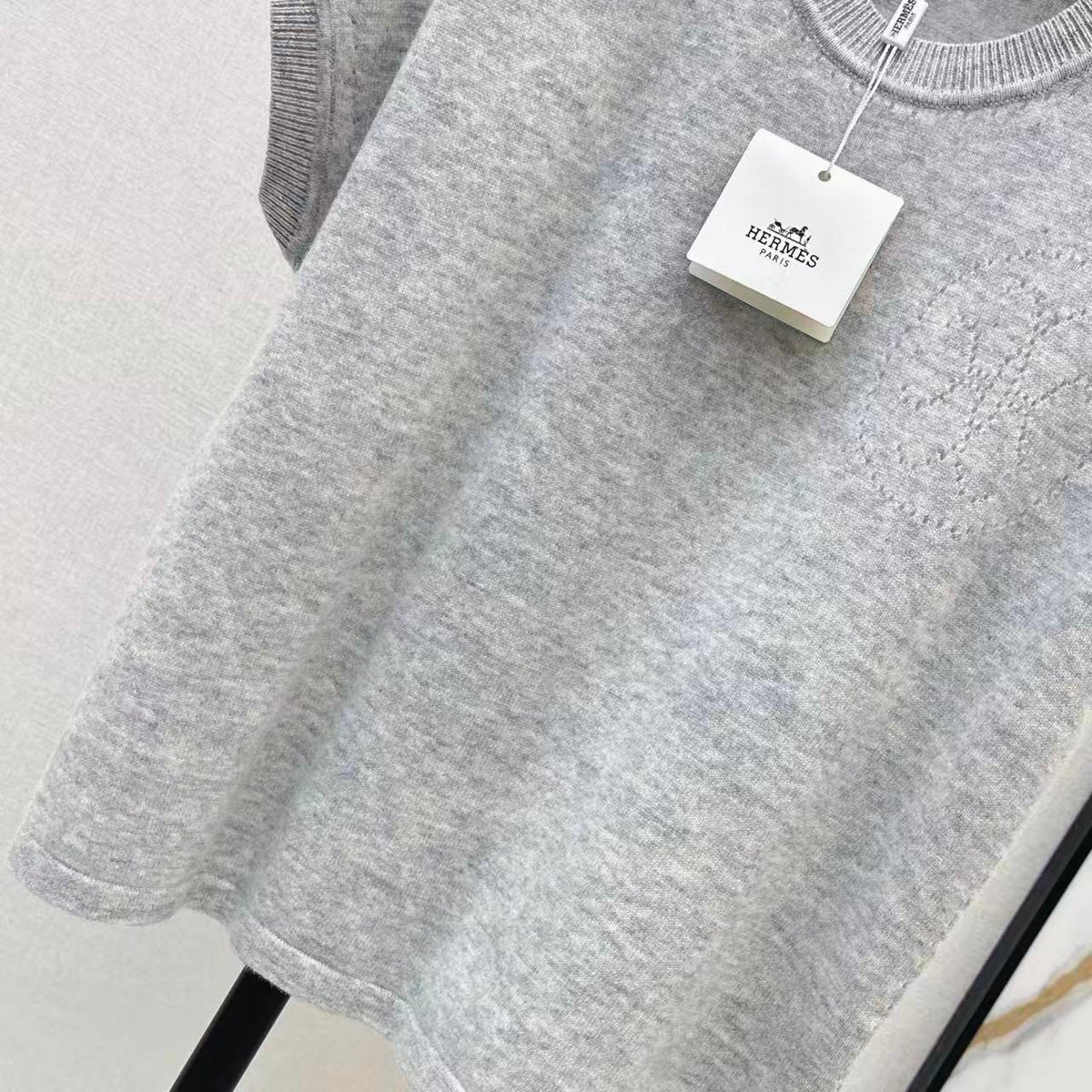 Minimalist Cashmere Short Sleeve