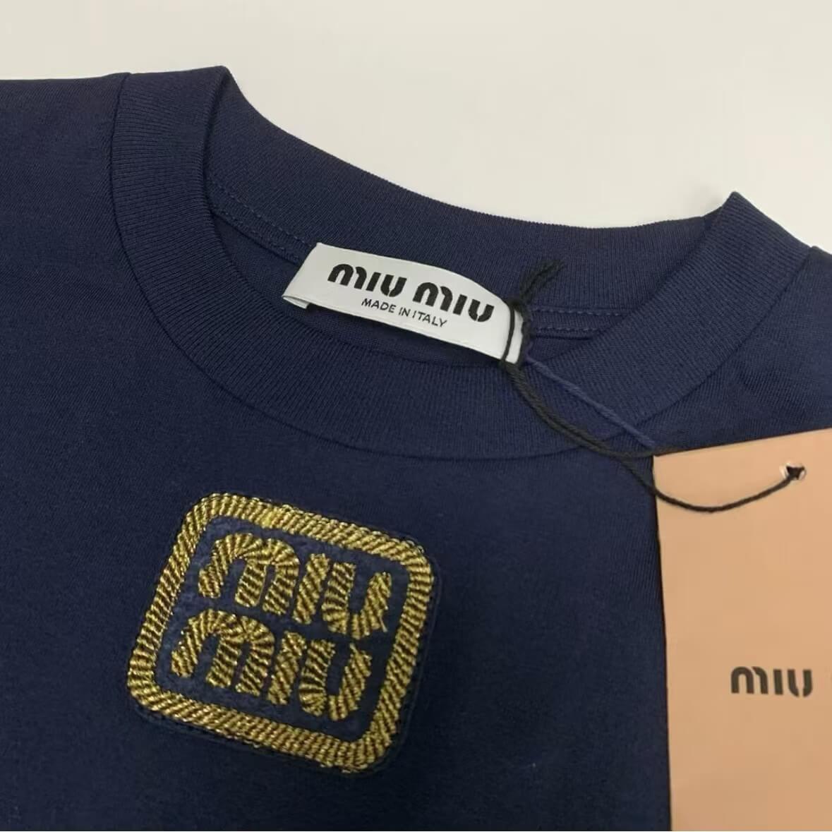 Minimalist Gold Thread Letter Embroidery T-Shirt