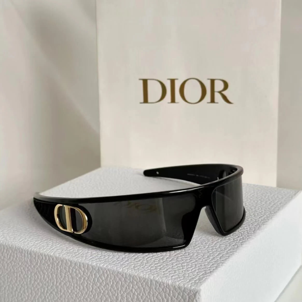 Runway Style Modern Headband Sunglasses