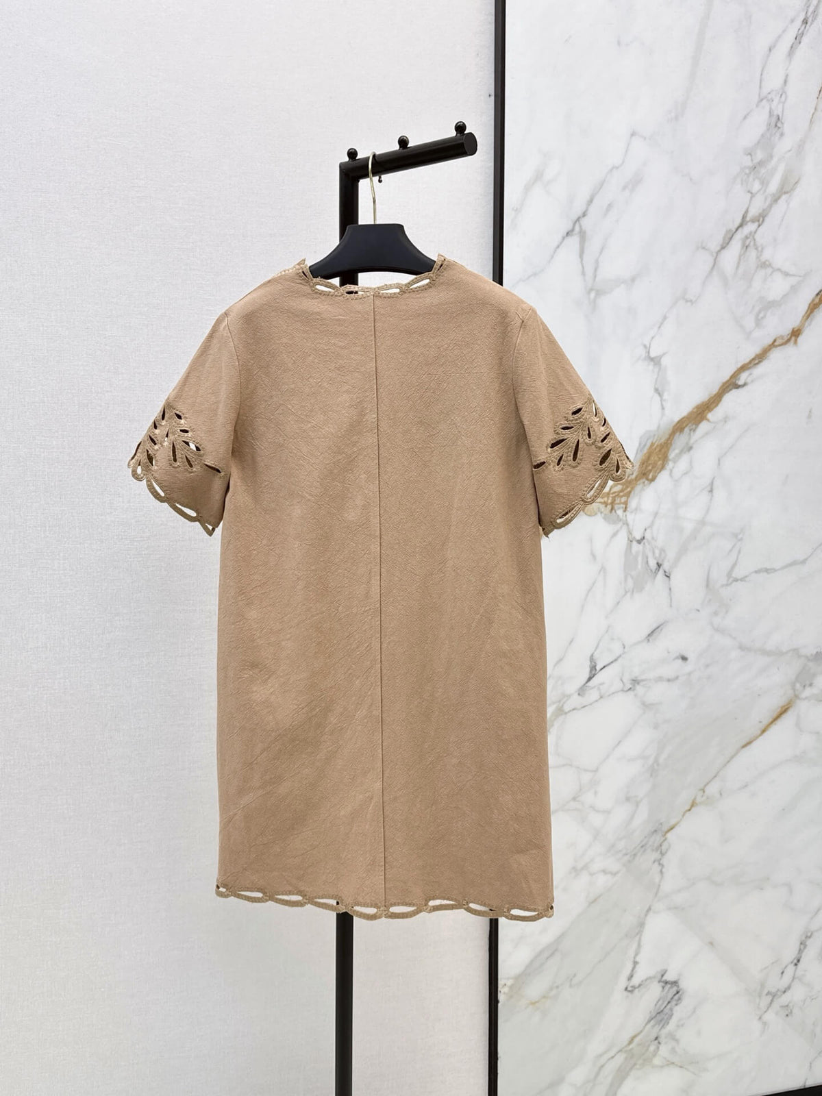 Scalloped Cutwork Hem Shift Dress