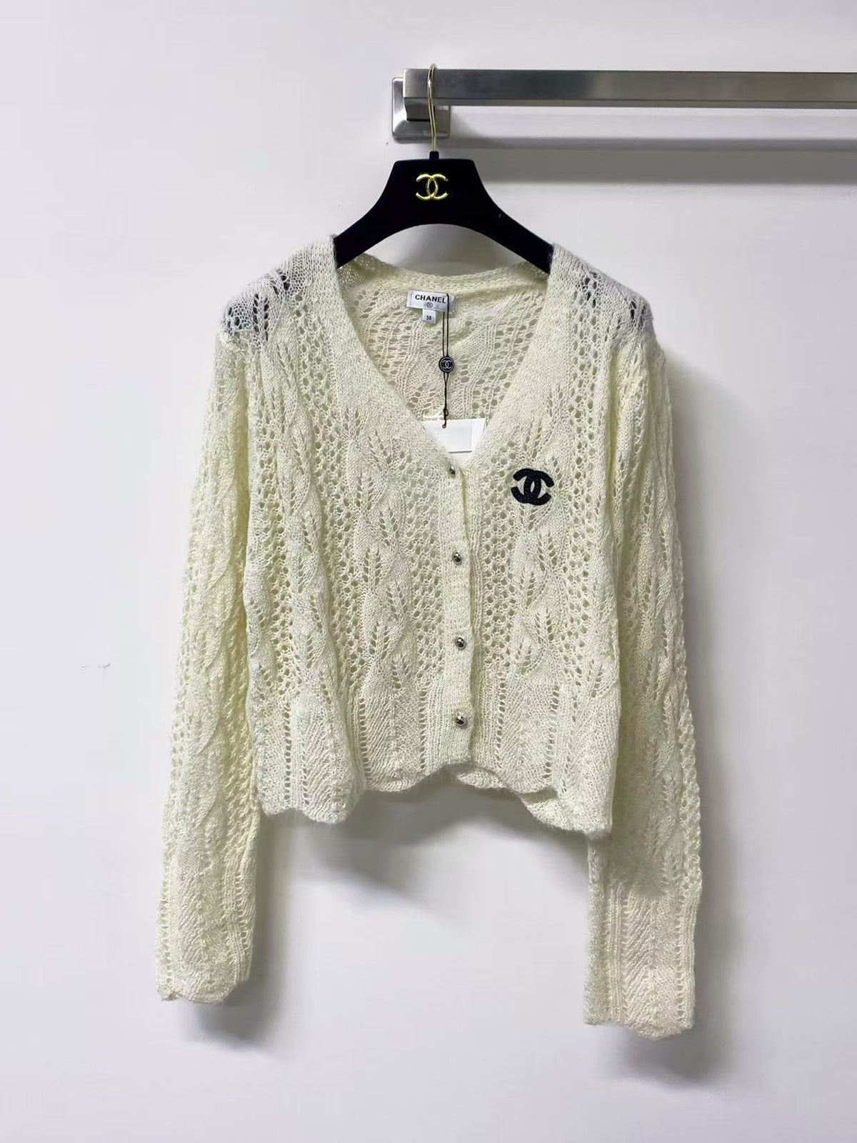 Fall Cropped V-Neck Cardigan