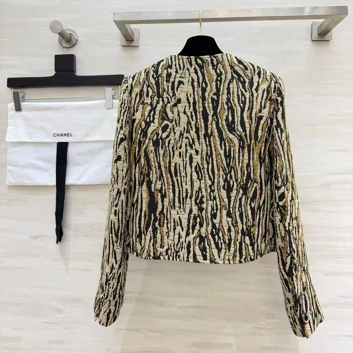 Woven Textured Leopard Short Jacket