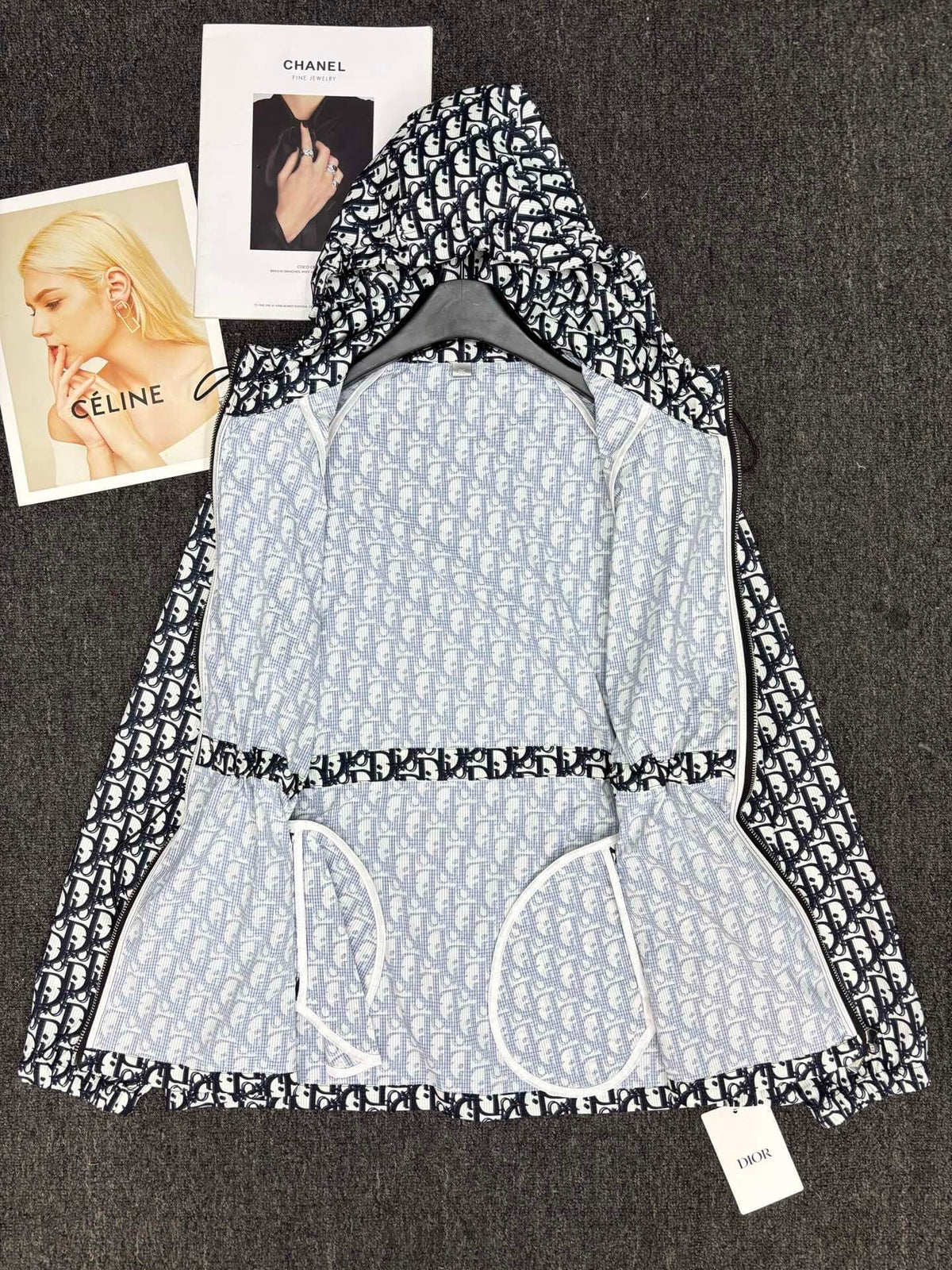 Logo Drawstring Hood Jacket