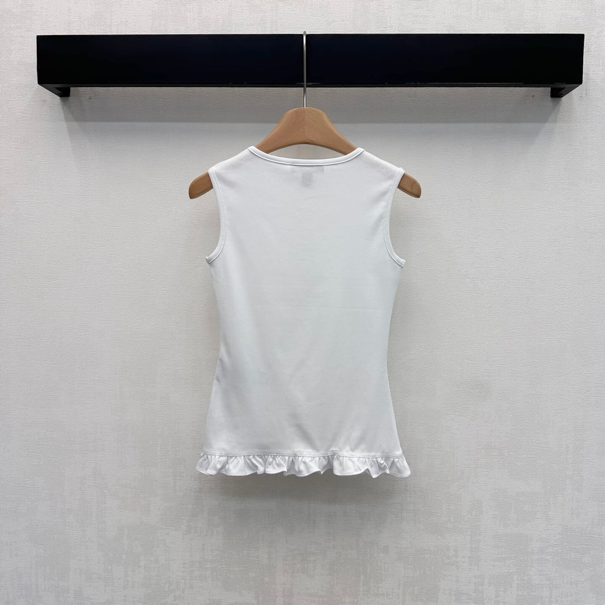 Ruffle Hem Sleeveless Tank Top