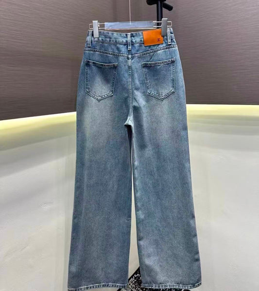 Symmetrical Pocket Embroidery Jeans